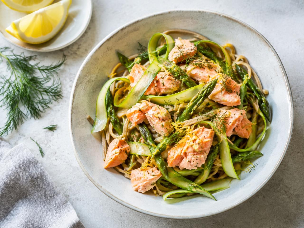 Lemon Garlic Salmon & Asparagus Pasta